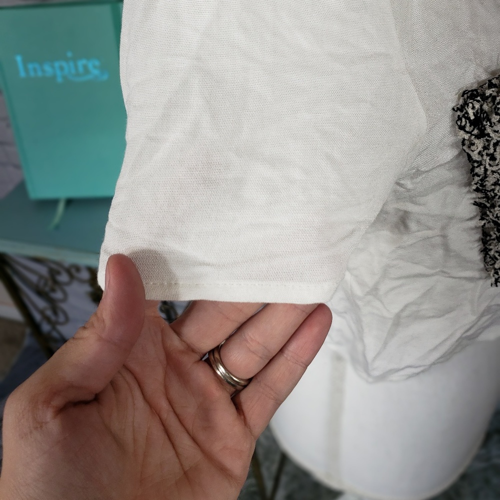 **SOLD**B. York button crop top_c - Picture 4 of 4